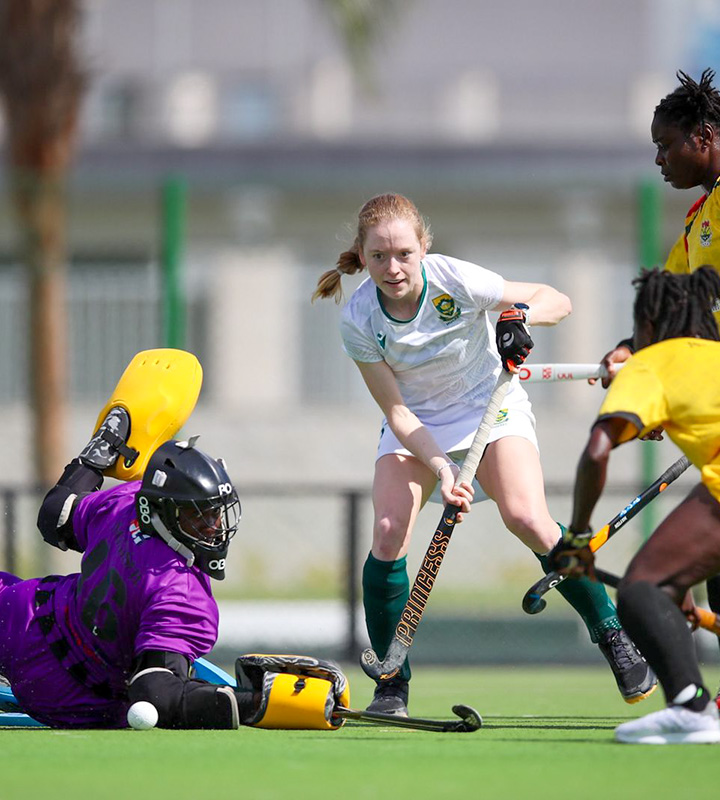 The South African women’s hockey team continued their winning start to the 2025 African Hockey Cup of Nations with a hard-fought 3–2 victory over Ghana in Ismailia, Egypt, on Tuesday, 14 October 2025.
hockeywrldnws.com/south-africa-s…