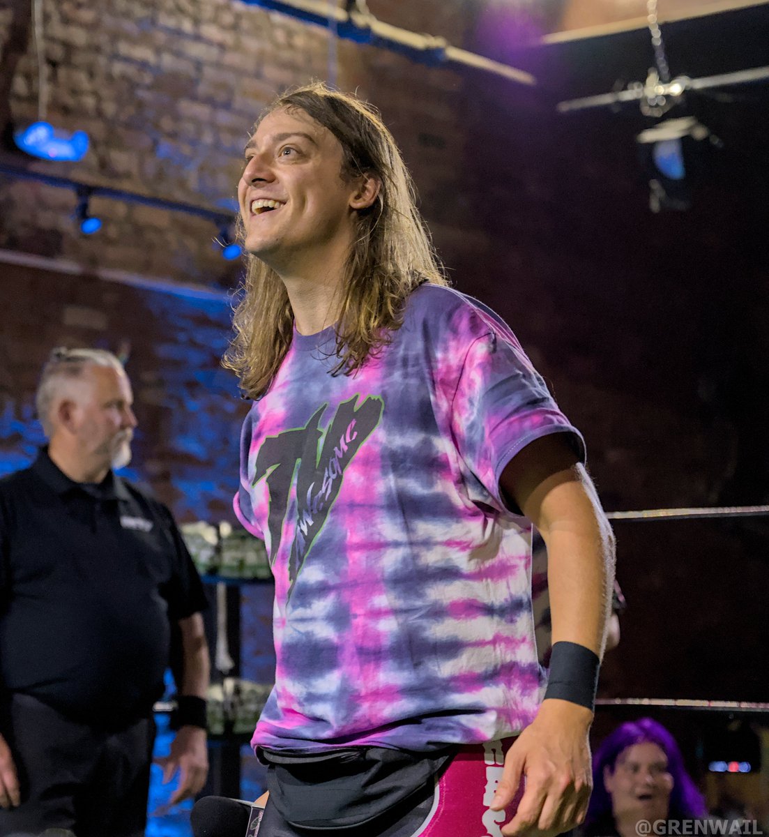 Grenwail tweet media