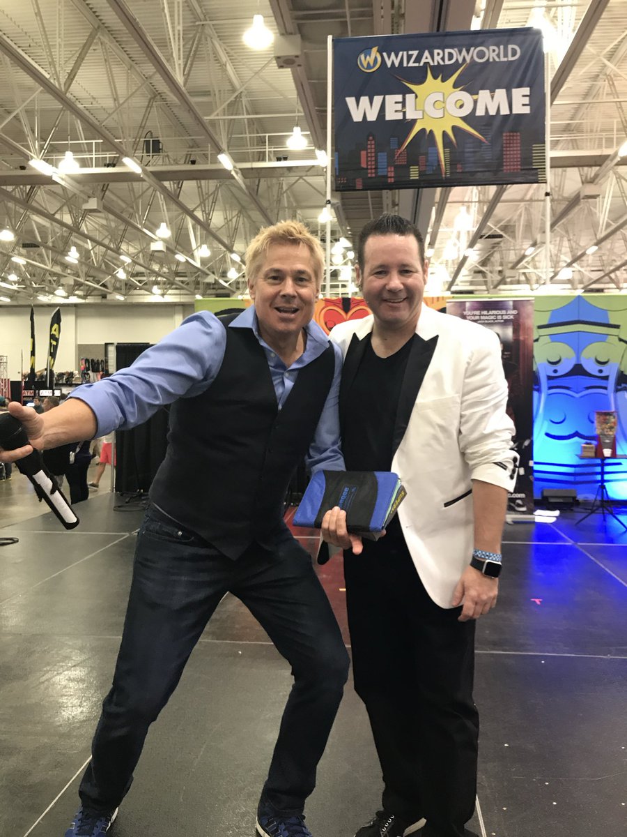 RobRasner's tweet image. In honor of the #NLCS One of the nicest, most genuine #Celebrities I have worked with was @Kato_Kaelin He is as passionate about his hometown @Brewers as I am about my hometown @Dodgers @MLB #letsgo !