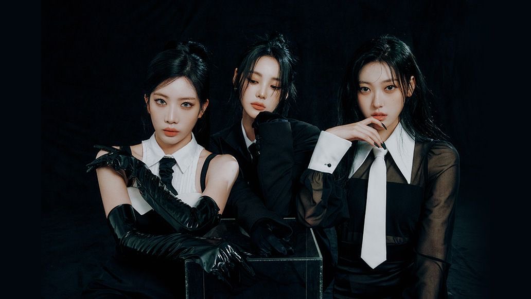 ᅠ

ᅠ

⠀⠀━ 🗞️⌒ *. 𝐠𝐫𝐨𝐮𝐩 𝐮𝐩𝐝𝐚𝐭𝐞.

: The members of the subunit LUNAR will be releasing solo projects before the end of this year. Sumiye will be the first out of the three to release a solo.
ᅠᅠ

ᅠ