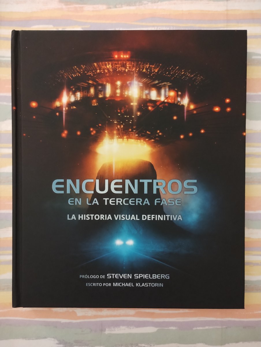 m_ngel's tweet photo. Absolutamente maravilloso e imperdible este volumen 📖 editado por @NormaEditorial sobre mi película favorita por excelencia.✨ 
Gracias a la reseña de mi querido amigo @Javier__Sierra en #CuartoMilenio Además cuidadosamente embalado y envío rápido. Fantásticos #NormaComics 📚😊 https://t.co/auqHRSpFaL
