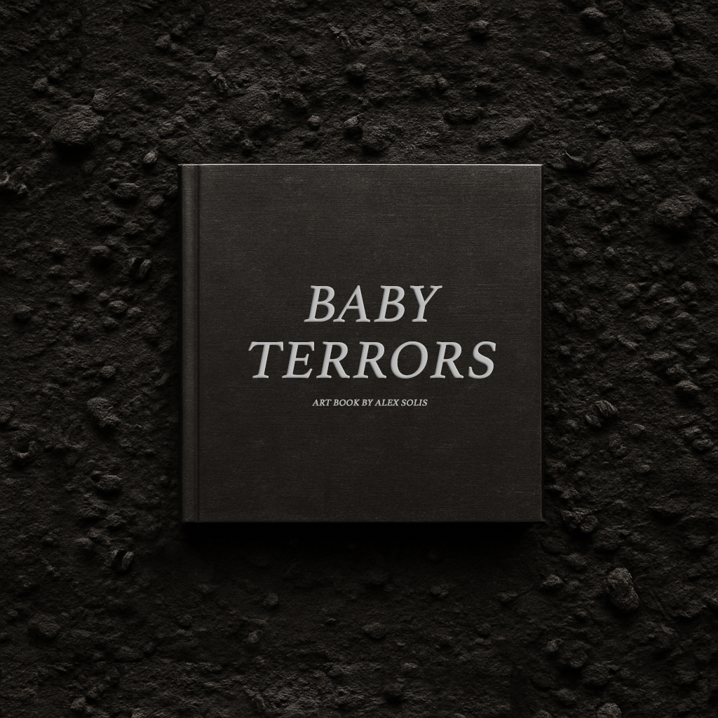 alexmdc's tweet image. Baby Pennywise & Baby Terrors 🎈
Early access list sign up is up, this will help produce with purpose, not overrun or overstock, get first dibs, signed and doodled art book for the first 50 on my site 📓
