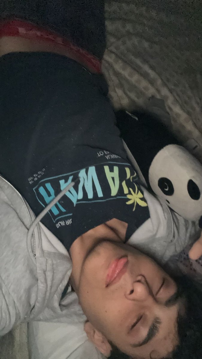 TTADASHI13's tweet photo. Eu apenas quero dormir https://t.co/WzK2GBWdwk