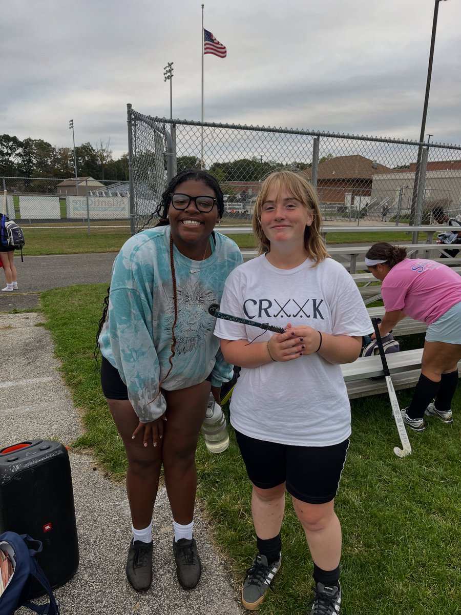 Good skills practice today. Ly’Airrah and Sarah Charged UPPP!! 🏑⚡️🏑⚡️