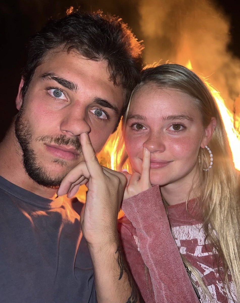 xLittlePainter_'s tweet image. Last week with my bestie in Texas ✨