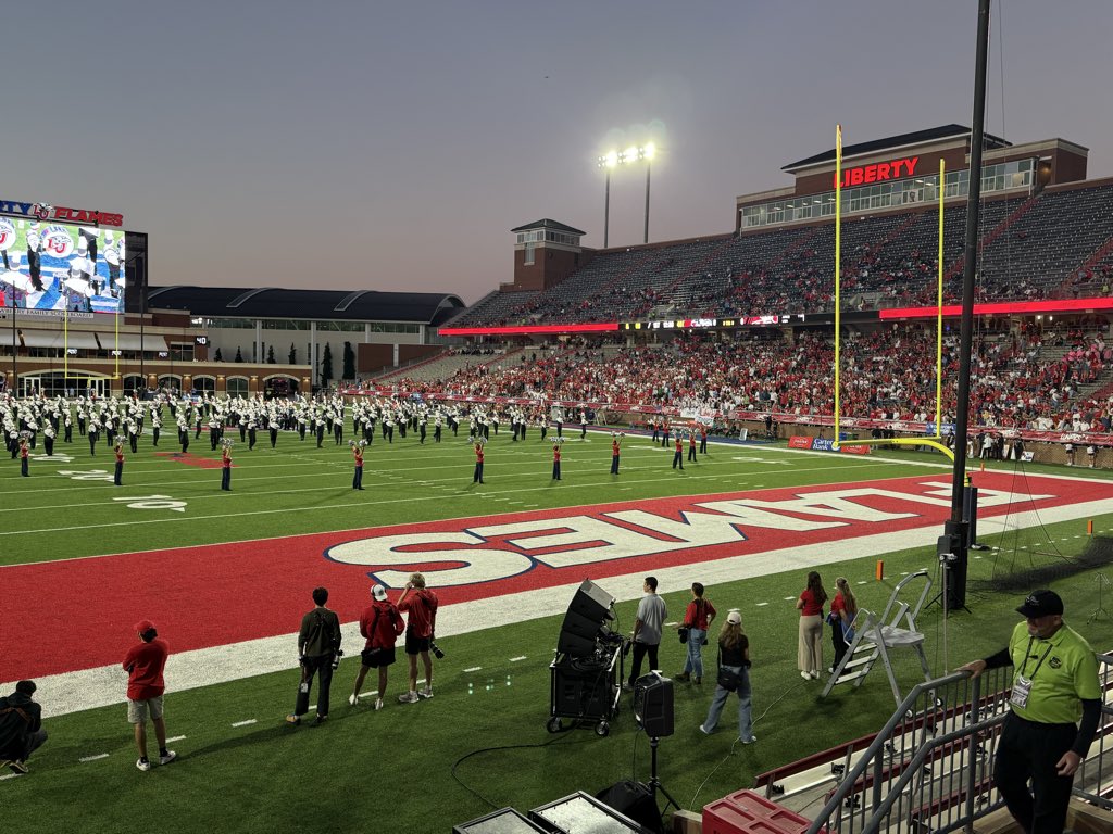 Whole bottom section is students. Insanely impressive turnout for a Tuesday night