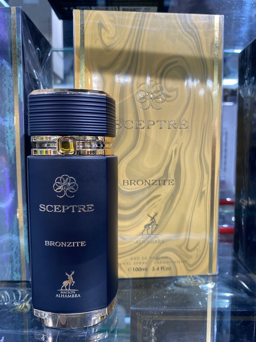 Me llegó toda la línea Sceptre de Maison Alhambra ✨, 100 % originales 

Precio aprox 290k más envío. 

Se publican hoy por la noche en la página de Instagram 🥰