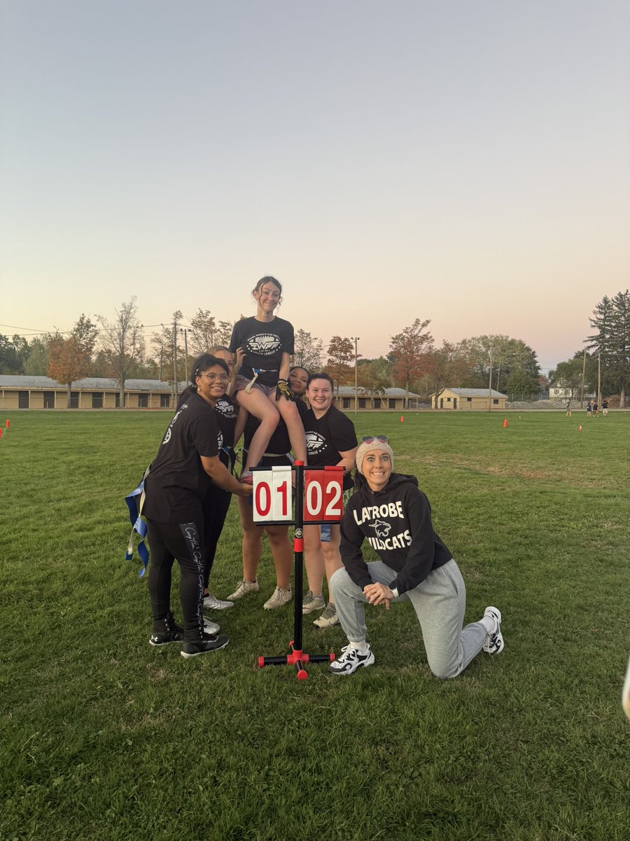 Gave back and helped the Indiana youth league tonight get the dub! Love working with the youth👏🏻🏈