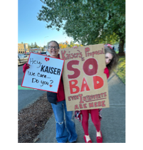 OFNHP's tweet image. Safe staffing = Safe care.

When caregivers want to improve patient care. Unless Kaiser keeps up with other employers, staff dwindles and wait times will grow.

It’s time to put patients before profits.

#OneVoiceOneFightOneFuture #kaiserstrike