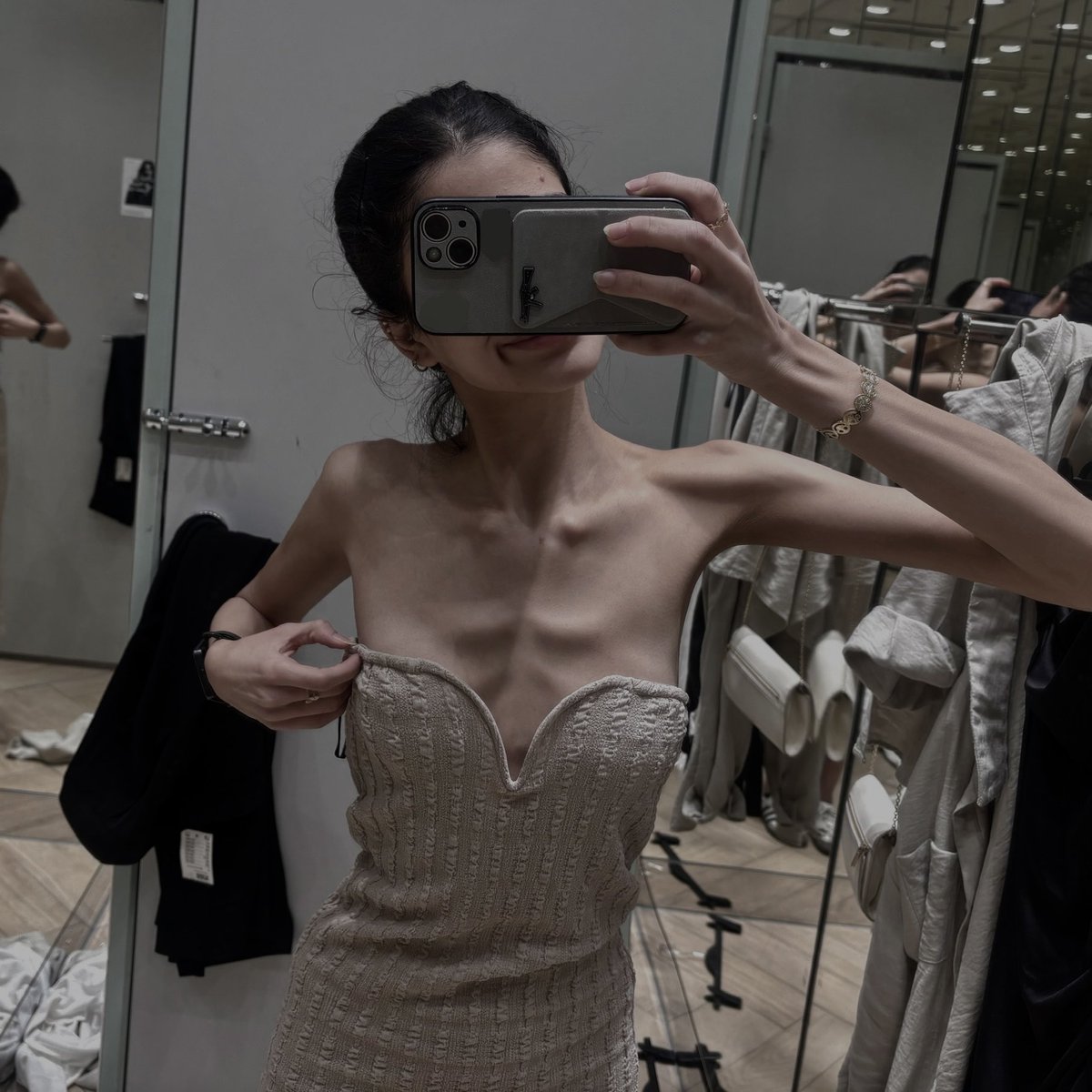 Even the smallest sizes don’t fit me anymore…can’t tell if i should be happy that i lost weight or sad cuz i really need a dress asap lol