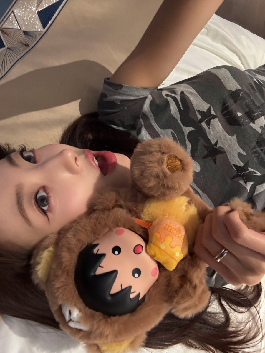 H1-KEY’s RIINA looks very cute in her recent update via 🫧.