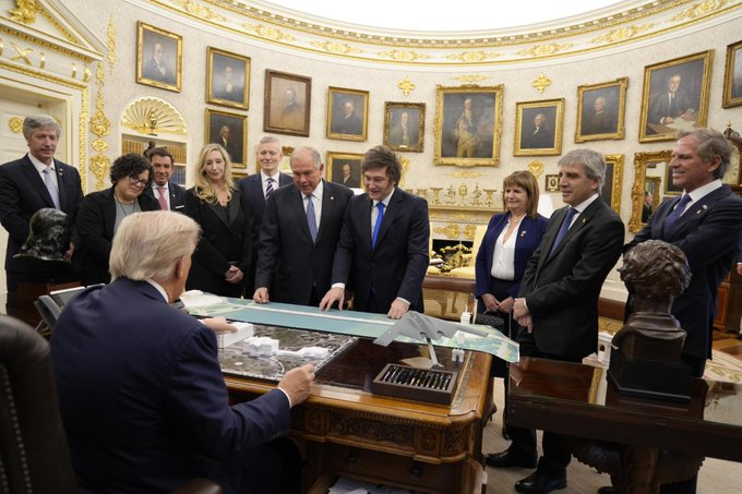- Definí sometimiento nacional en una foto. 
- No se diga más.