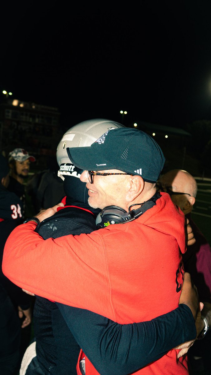 Happy birthday to the 🐐 love ya Coach!
<a href="/JustCoachHales/">Brian Hales</a>