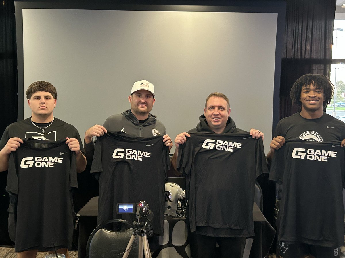 pnfootball's tweet photo. We are going live. Thank you @GameOne_USA &amp; @brandon__focht for sponsoring the show !!
https://t.co/1yTD9eWmfy… https://t.co/8yKpSVqmF8