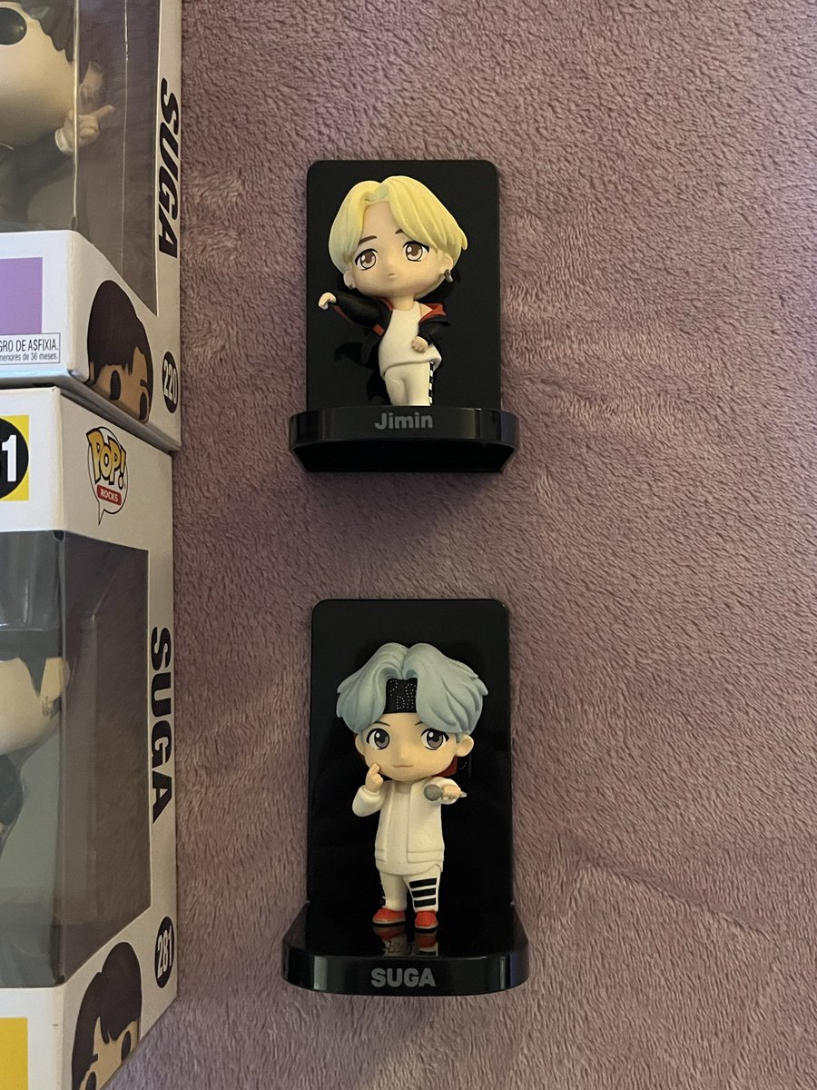 luffylesbo's tweet image. hi do any of my yoonmin oomfies want these? Funkos are $12 each or $40 for all 4, tiny tan figs are $22 each (shipping not included), possibly open to shipping ww but preferably us!! open to negotiating prices with mutuals, dm me if interested 💕 #wtsbts #btswts #yoonmin