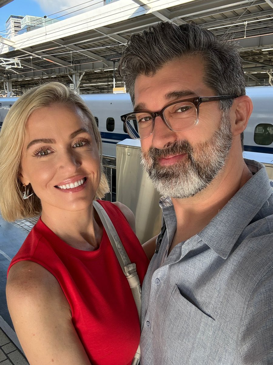 Hypnotist MarcSavard tweet media