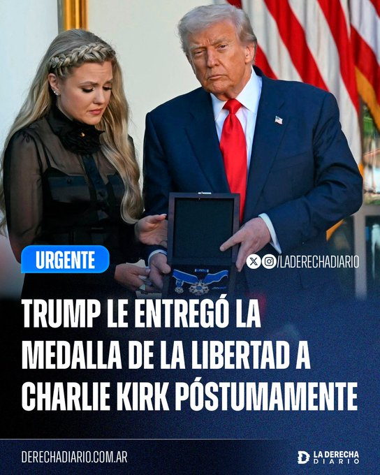 La Medalla Presidencial de la Libertad, ha sido entregada póstumamente a la esposa de Charlie Kirk 

El máximo reconocimiento civil de Estados Unidos, en el día que habría sido su cumpleaños número 32.
<a href="/laderechadiario/">La Derecha Diario</a>