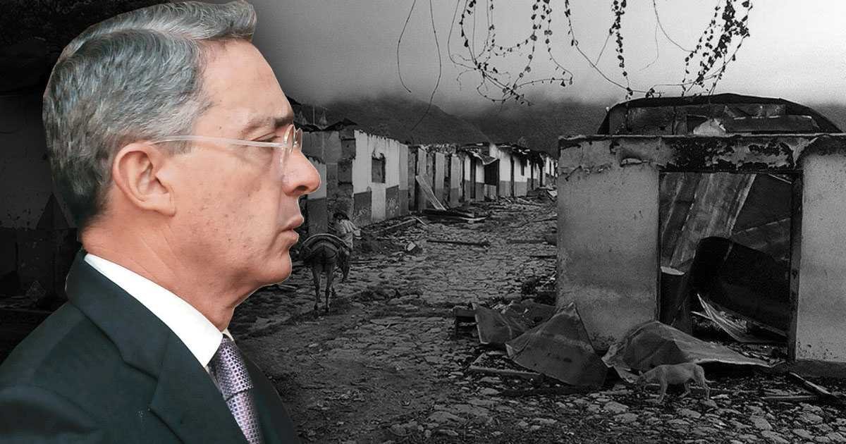 HFCardonaG's tweet image. "Francisco Villalba, un paramilitar y antiguo sicario, confesó que fue uno de los ejecutores de la terrible matanza de 17 personas en el pequeño corregimiento de El Aro donde también violaron mujeres frente a sus hijos, torturaron y mutilaron al tendero del pueblo a quien ataron…