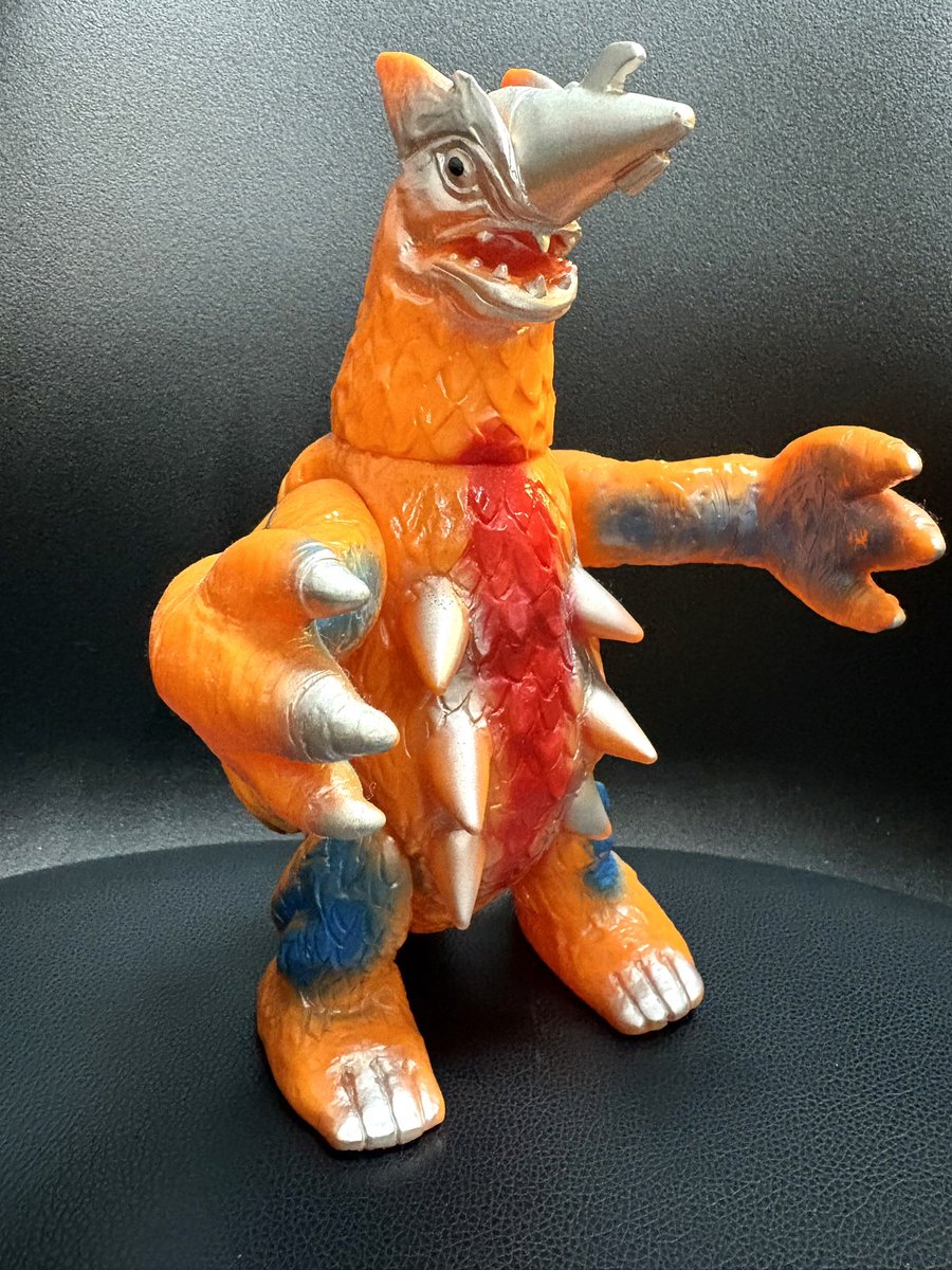 ブルマァク の、#ガラン。初期超獣の中ではマイナーな方に入りますが