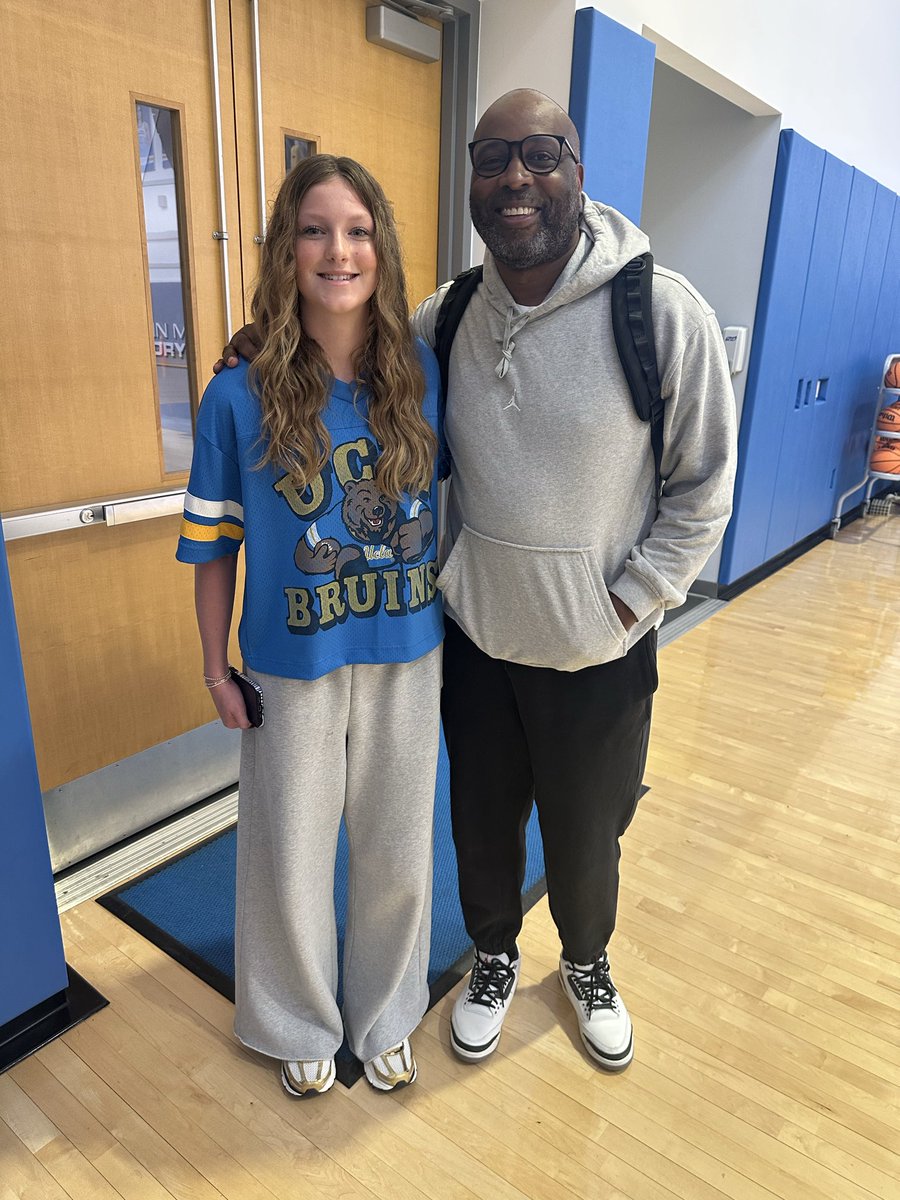 ElleMiller2031's tweet image. Had an amazing unofficial visit to UCLA! 💙💛 Big thanks to @sohmatsuura , @clarkj22 , and @MBlevins_5 for taking the time to show me around campus and making it such a memorable experience.Really appreciated learning more about the program and what it means to be a Bruin! 🐻…
