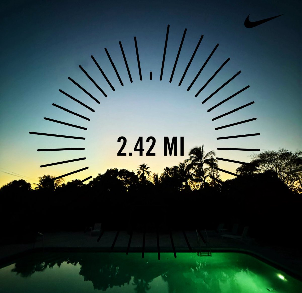 bjones26_2's tweet photo. 2.42 slow miles, just grinding them out in the heat #nikerunnning #hacecalor https://t.co/et9Az1P4Sz