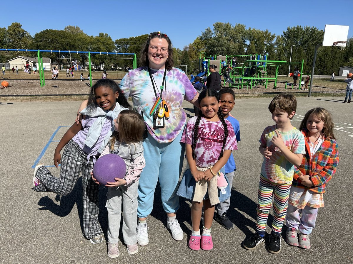 Mec Spirit 💥 It’s Tacky Tuesday at MEC! 💥 Students and staff showed up in their ...