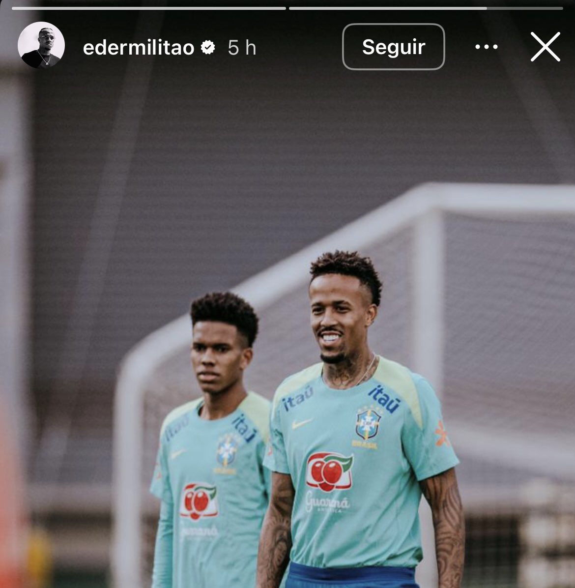 eder militão é um dos caras mais feios que já vi em toda minha vida, o formato do crânio dele me irrita
