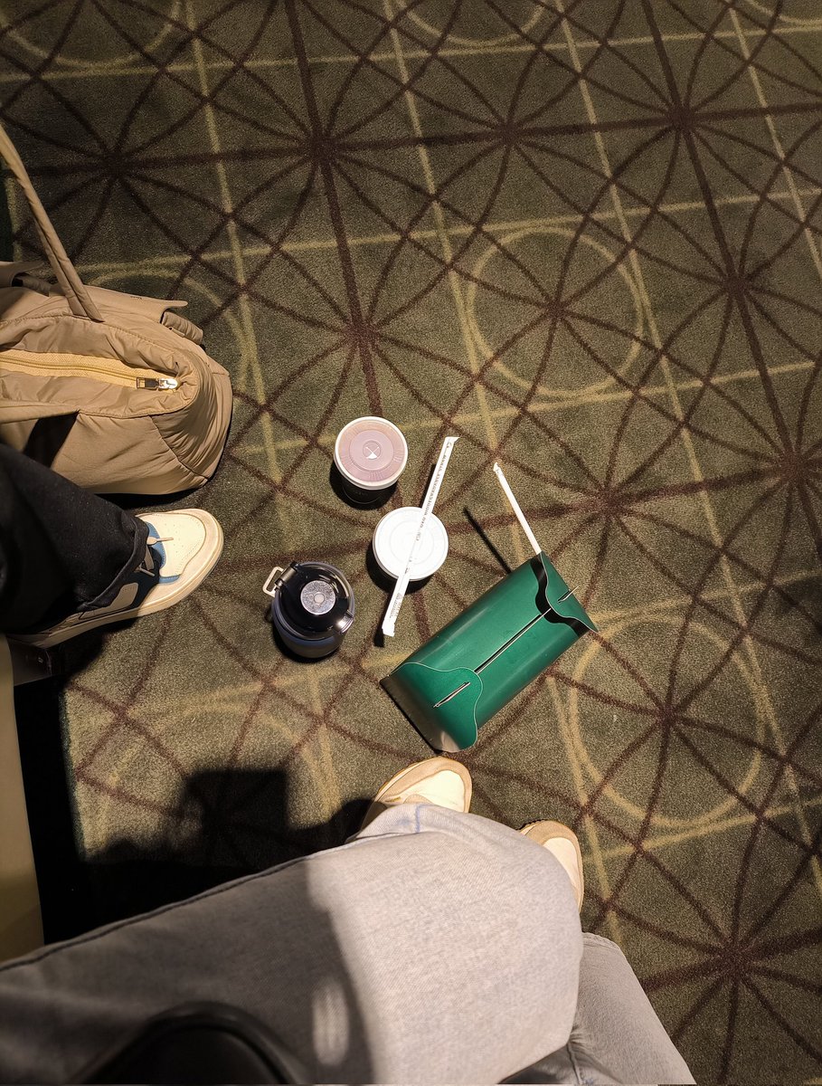 𝓴𝓲𝓪𝓷𝓪 ‧͙⁺˚*･༓☽ tweet media