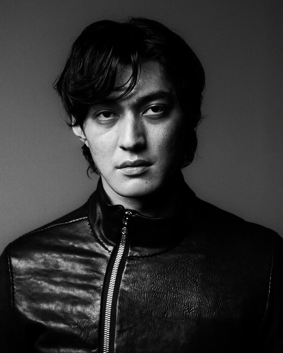 rodentgame's tweet image. how the fuck are these pictures of the same person