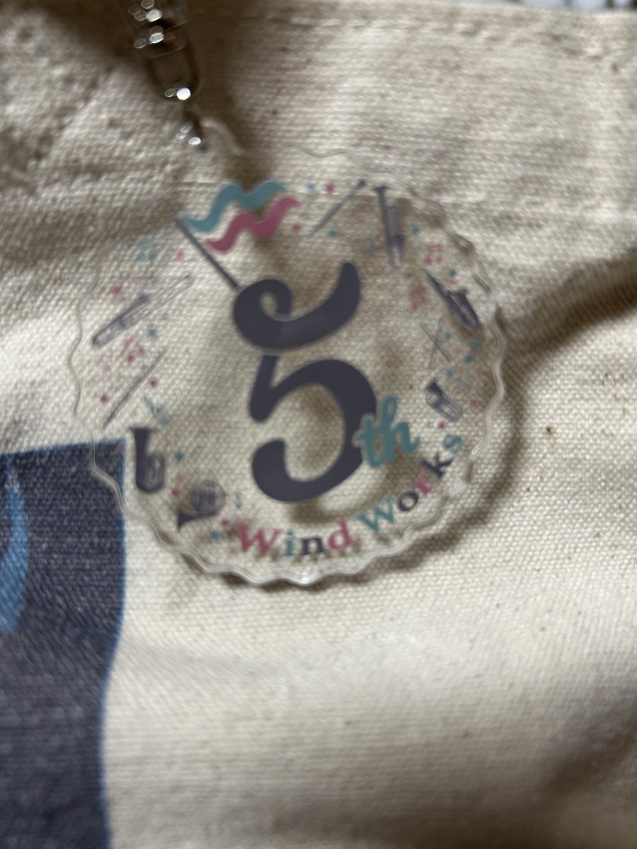 m_miiya's tweet image. まだまだ #WindWorks の余韻冷めあらぬ朝。お迎えしたTｼｬﾂをきて今日も仕事行ってきます
めちゃ着心地いい
（最後の１枚をお薦めしてくれたりょー🎺さんありがとうございます）