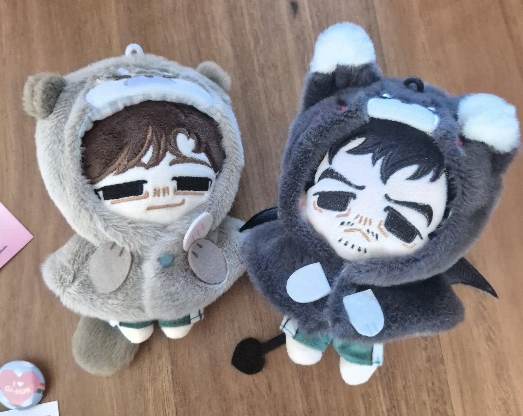 peep the fits <a href="/gihuneater/">kat 🪼</a> got for them too 😸🫶🫶