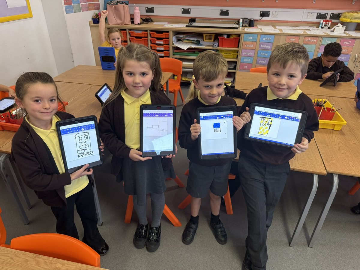 EastfieldPSHull's tweet image. #2AW have really enjoyed their #epscomputing topic learning all about information technology. We finished off the unit my creating images of different forms of IT on iPads.