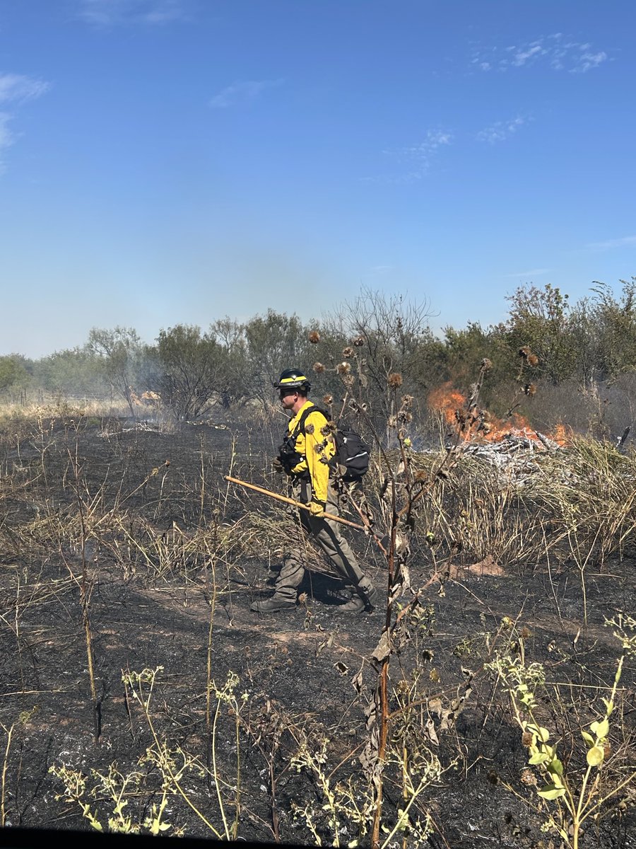 Springfdtx's tweet image. Spring Fire’s Booster 73 remains deployed to Northwest Texas to assist with wildfire suppression. Spring firefighters just completed a crew swap. 
With current conditions, use extra caution in dealing with anything that could spark a flame.🔥 
#wildlandfirefighter #wildlandfire…