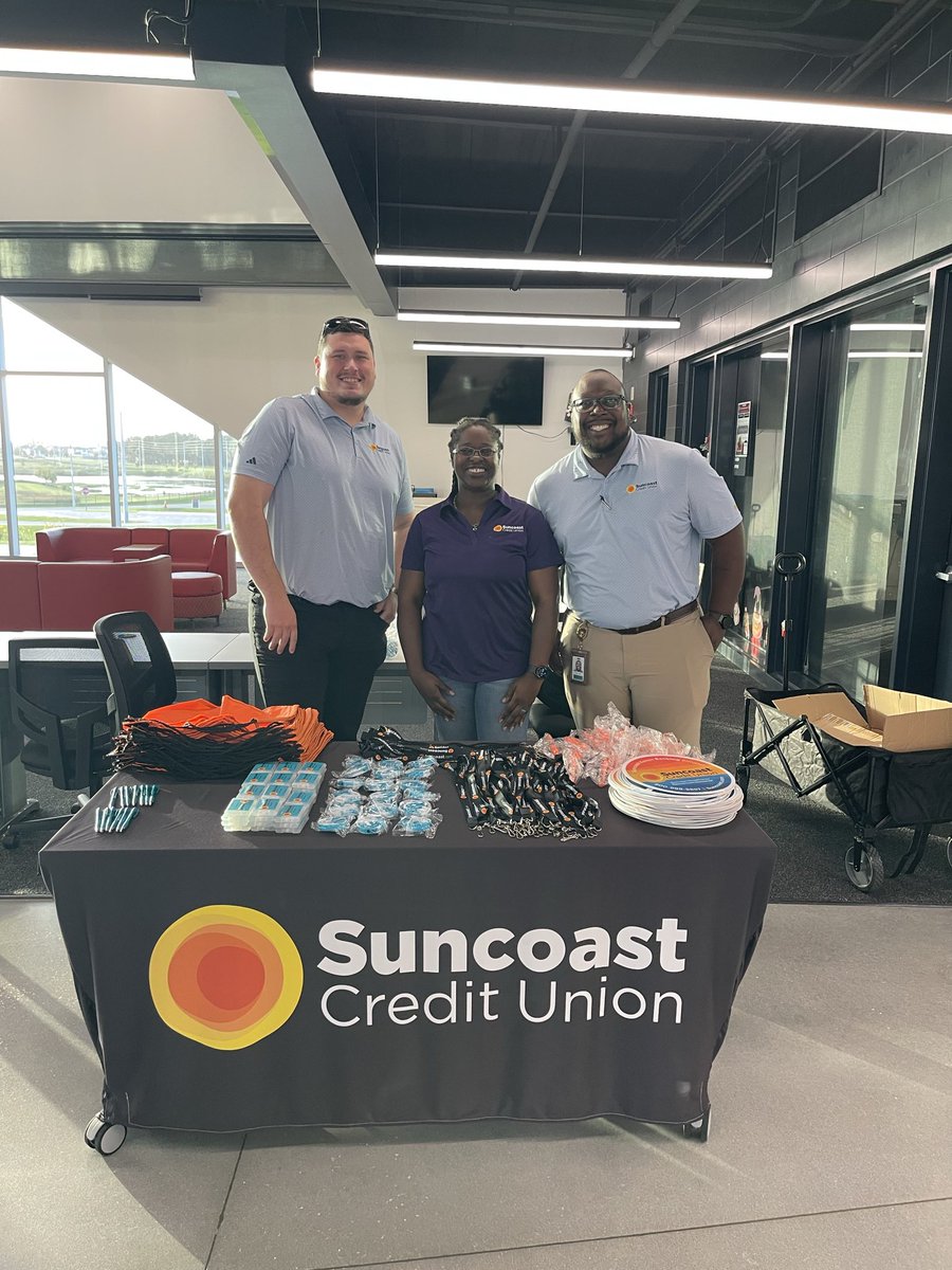 Thank you to our business partner, <a href="/SuncoastCU/">Suncoast Credit Union</a> joining us for our Dual Enrollment Family Night! We appreciate your continued support for our students and families.