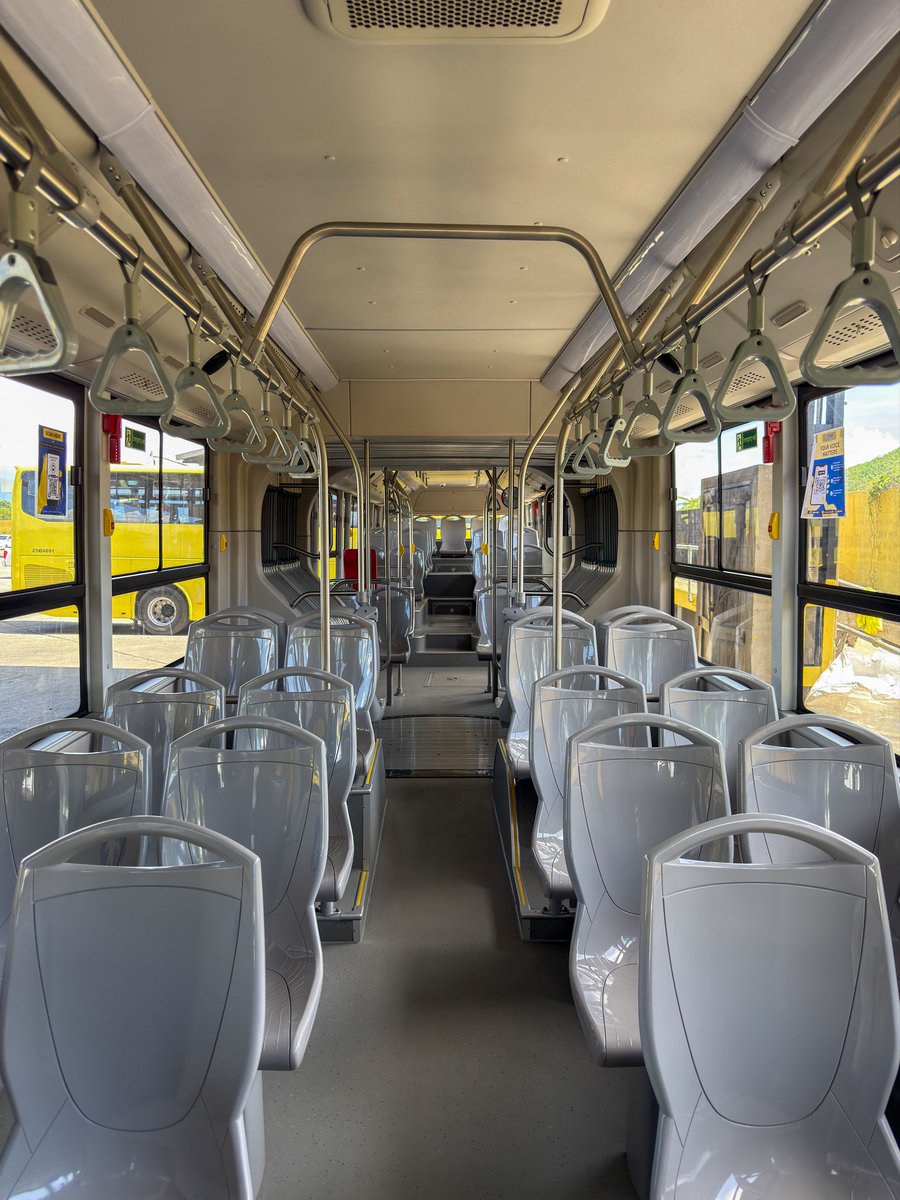 SirKadeem_'s tweet image. Random shots I took today, Jamaica’s first CNG powered articulated powered articulated bus