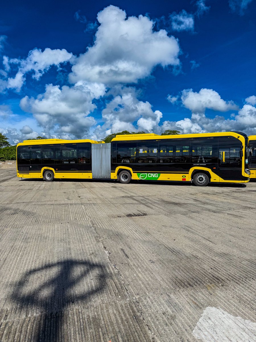 SirKadeem_'s tweet image. Random shots I took today, Jamaica’s first CNG powered articulated powered articulated bus