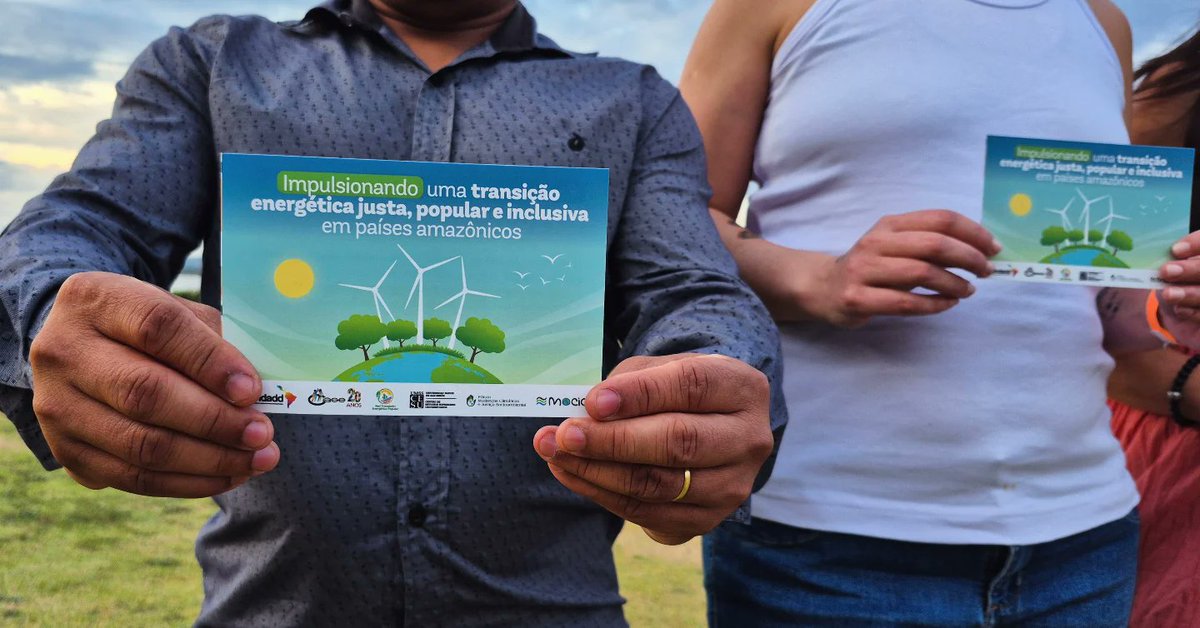 latindadd's tweet image. 📣Hoy participamos en los espacios de la sociedad civil en el marco de la Pre-COP en Brasilia, compartiendo experiencias con diversas organizaciones, especialistas y autoridades, como Sonia Guajajara, Ministra de Pueblos Indígenas de Brasil.
💬 Estos encuentros fortalecen el…