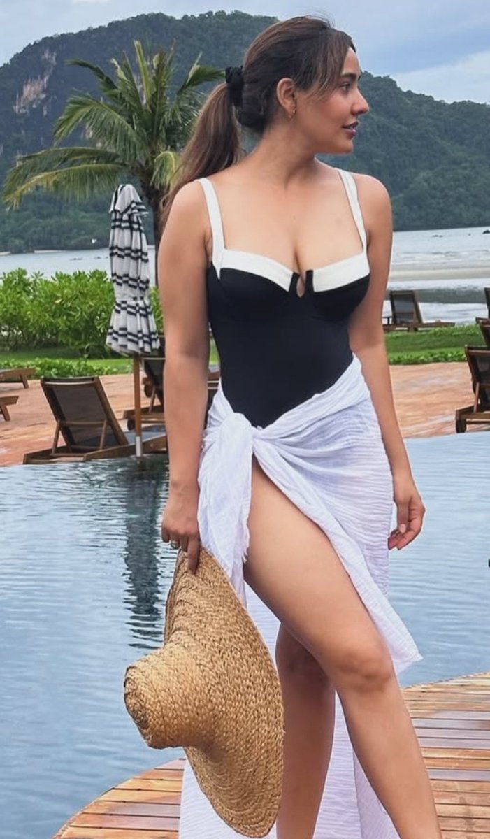 G3Qr7ZNaoAAS94z?format=jpg&name=medium