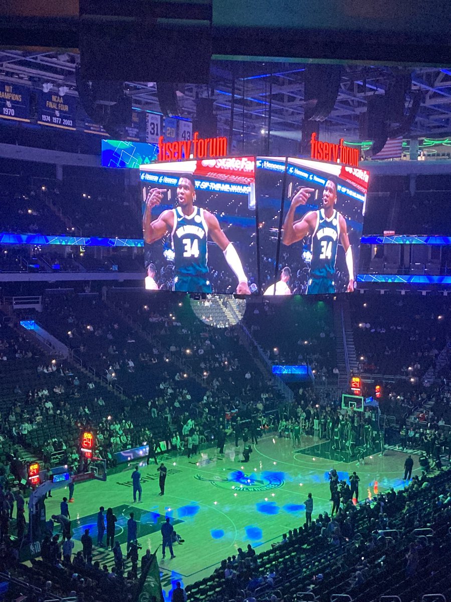 jackmaloneycbs's tweet image. bucks vs thunder