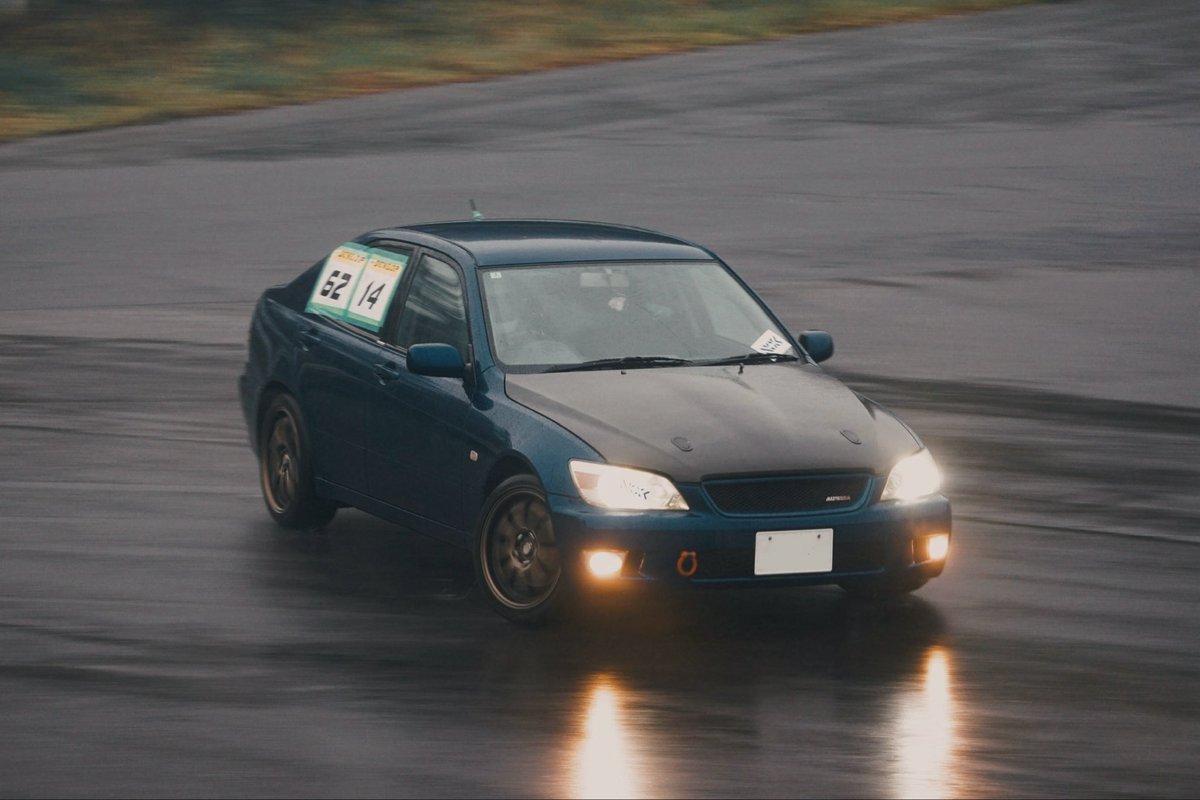 東北大Gの写真
ジムカは同期に3秒差つけられたしドリフトはドアンダーで何もできなかったし
伸びしろしかねえ❗️❗️気合い入れて練習❗️