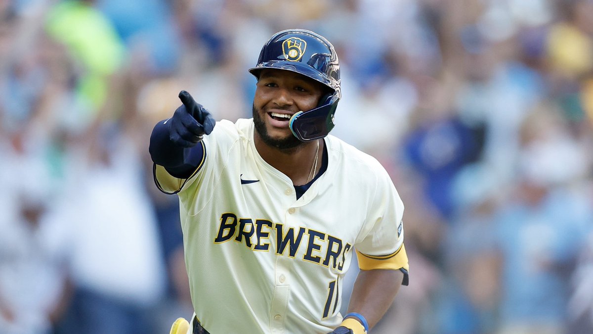 LEADOFF BOMB FOR THIS GUY!

The Brew Crew lead the Dodgers 1-0 in the bottom of the 1st.