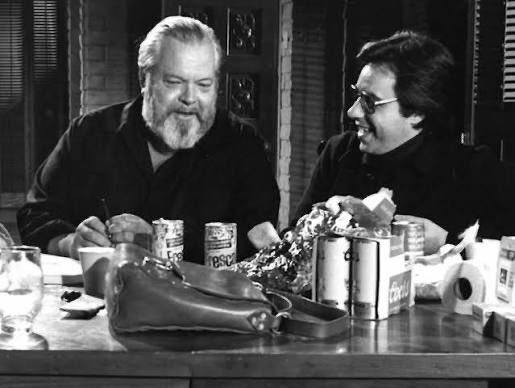 - J’ai toujours envie de faire des films, et je les ferai pour la taille d’écran qui sera disponible. 

Orson Welles à Peter Bogdanovich (1969)
lemonde.fr/culture/articl…