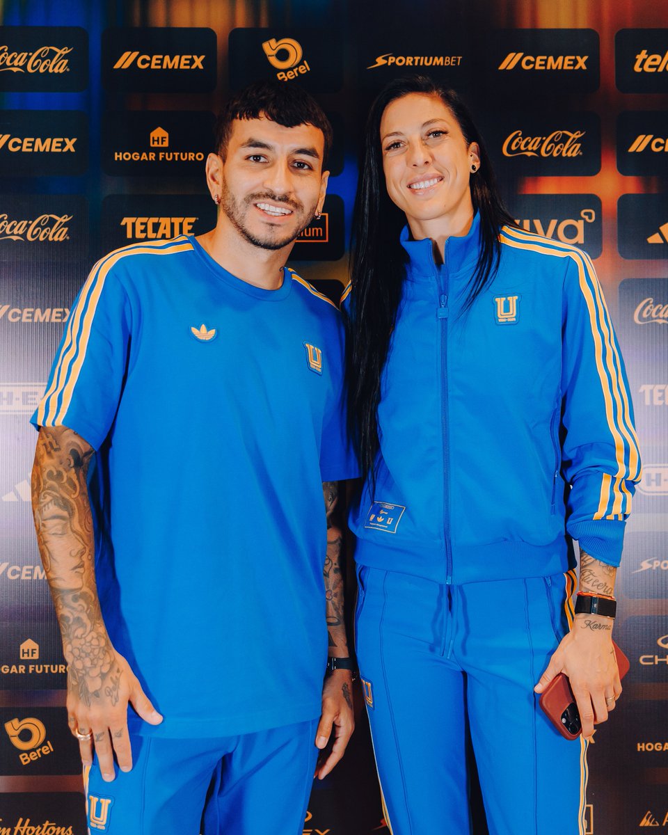 TigresFemenil's tweet photo. 𝑳𝒐𝒔 𝑪𝒂𝒎𝒑𝒆𝒐𝒏𝒆𝒔 𝒅𝒆𝒍 𝑴𝒖𝒏𝒅𝒐. 🇦🇷🇪🇸 https://t.co/KBhPzi9zo9