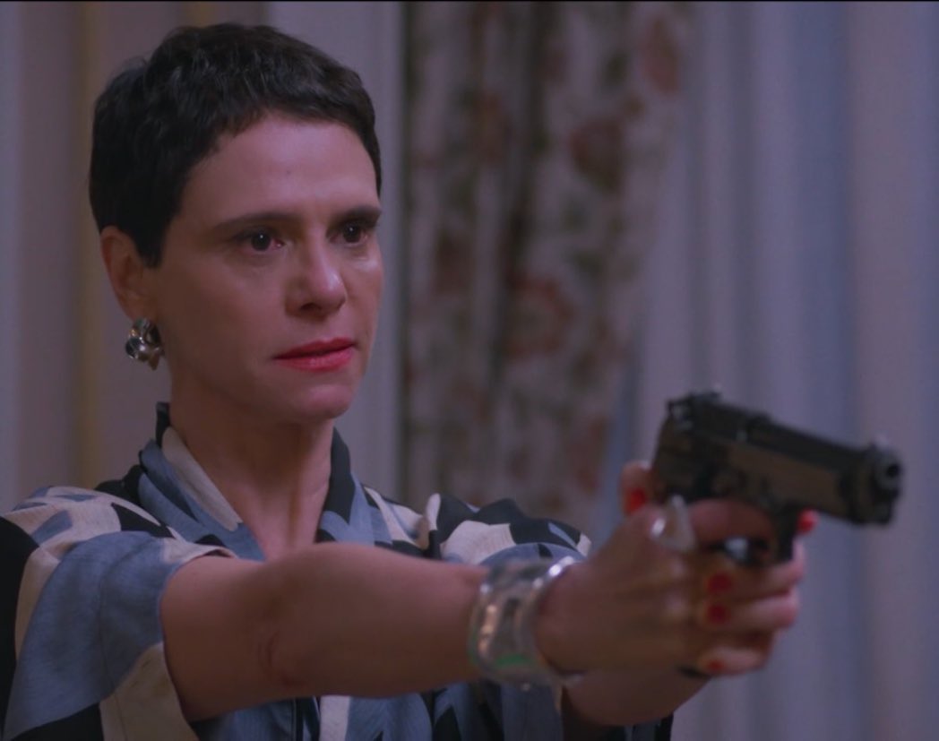 thiago_p's tweet image. Malu Galli sempre foi gigante.
Respeitada pelos colegas, aclamada pela crítica, queridinha de autores e diretores.
Agora, com a popularidade de #ValeTudo, conquistou também o público. 

Malu Galli é ARTISTA!