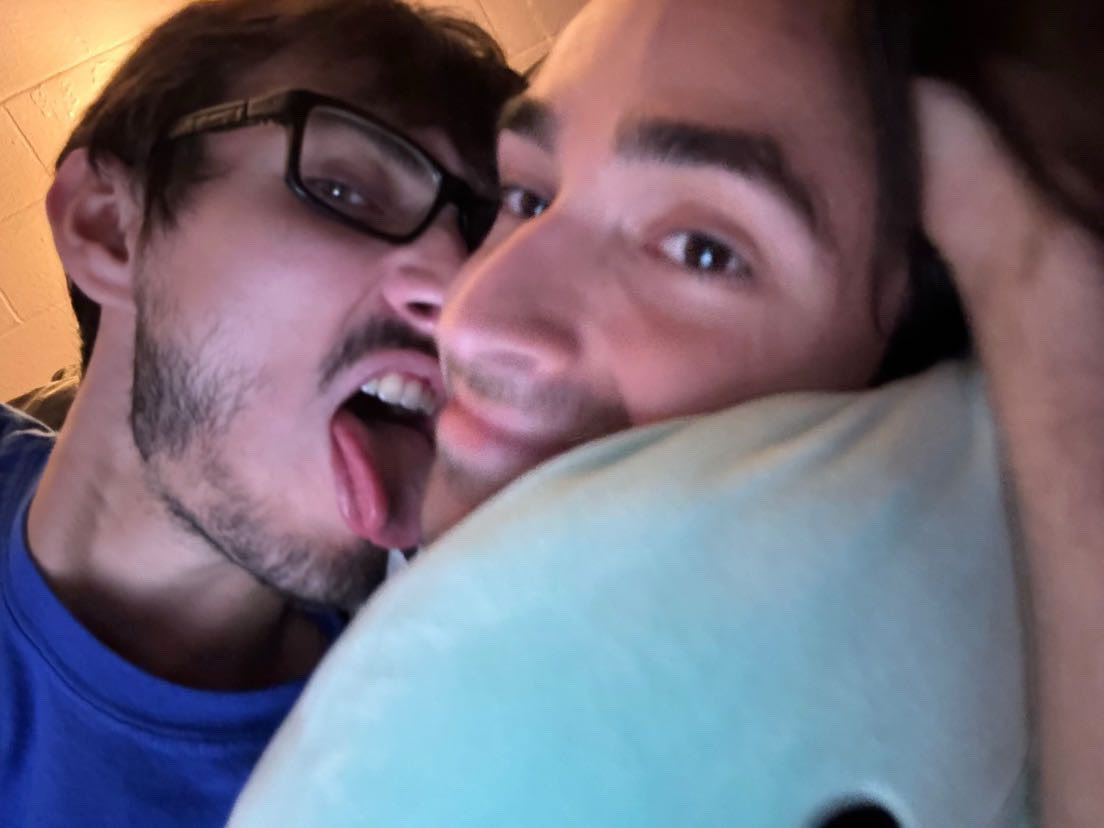 NevarezLanden's tweet photo. I can’t wait to be reunited with you again someday. My heart hurts so much. I hope you are missing me as much as I am for you. I love you forever and always 🤍🪽

-Lan 🫶🏼 https://t.co/W36h3h6Ret