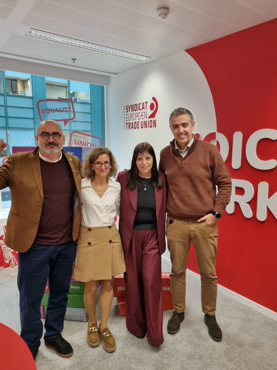 Estamos con la CCSCS en intercambios por la firma del Tratado UE-Mercosur. El movimiento sindical de nuestra región no esta de acuerdo con este acuerdo, persisten oscurantismos sobre el mismo, sobre sus impacto. Es anti Mercosur. <a href="/Aebu_Uruguay/">AEBU</a> <a href="/PITCNT1/">PIT CNT</a> <a href="/ccscs_org/">CCSCS</a> <a href="/CSA/">CSA</a>