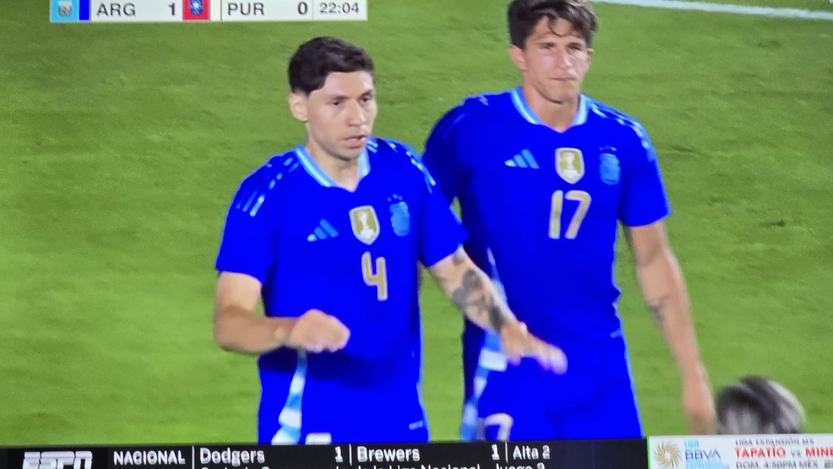 Crackbol10's tweet image. GOOOOOL DE MONTIEL CON ASISTENCIA DE MESSI 🤩