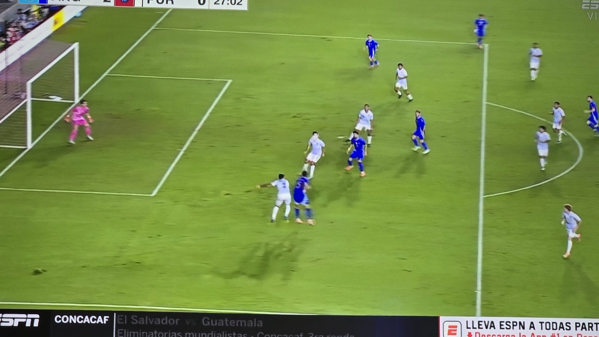 Crackbol10's tweet image. Otra opción generada por Messi