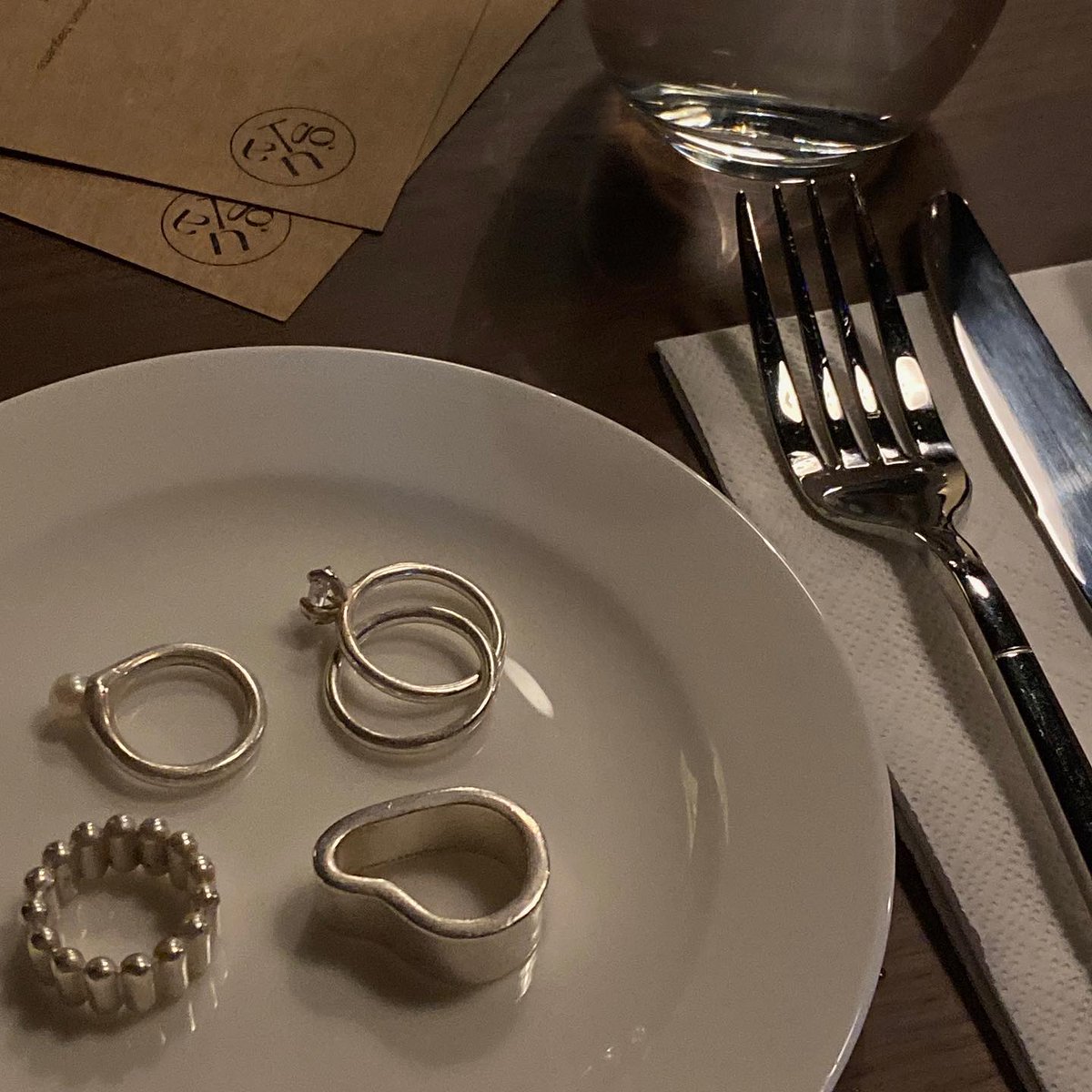 Fridaycdd's tweet image. This is the most interesting breakfast I have ever seen.