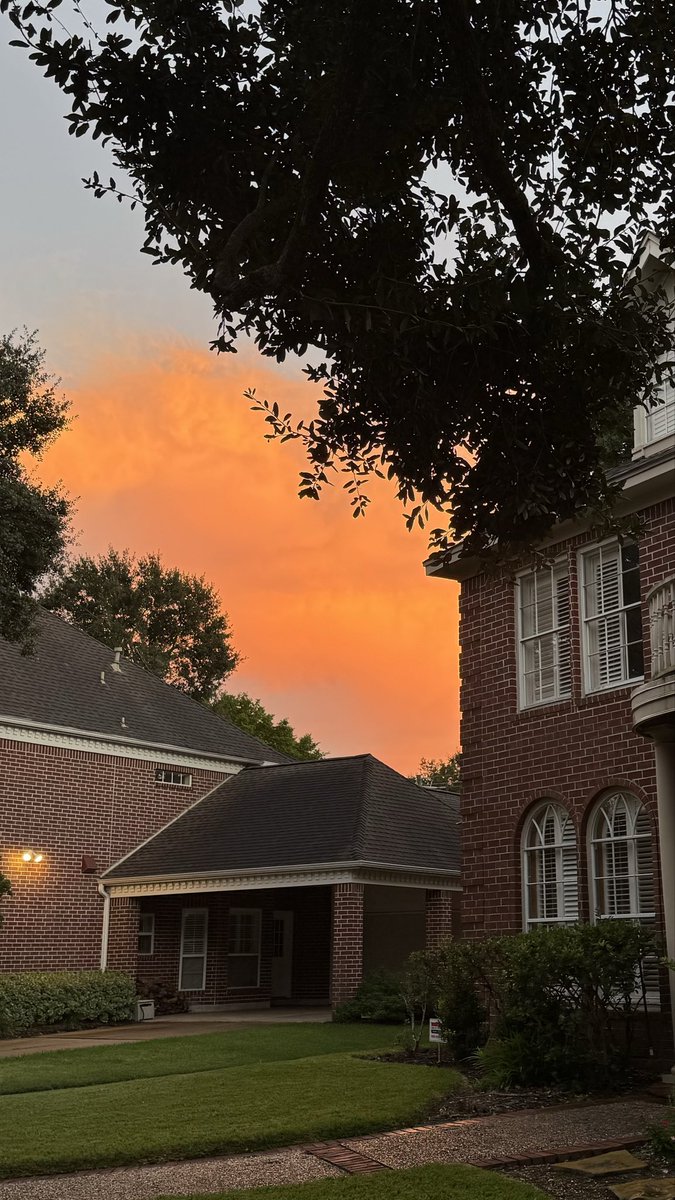 DanahDeveloper's tweet image. القست روم جاهزه انتو بس عليكم الفيزا

#الأخضر_إلى_كأس_العالم_2026